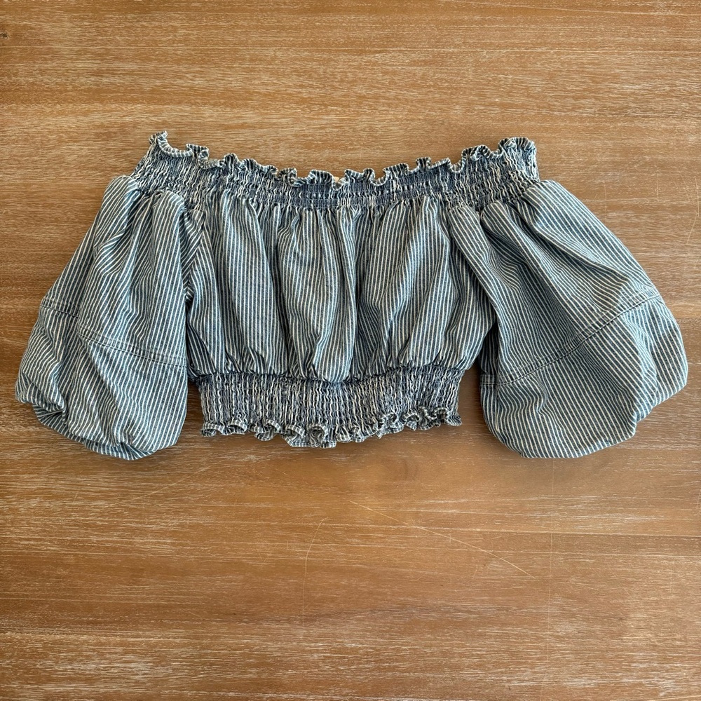 BiBi Striped Off-Shoulder Crop Top - Picture 4 of 4